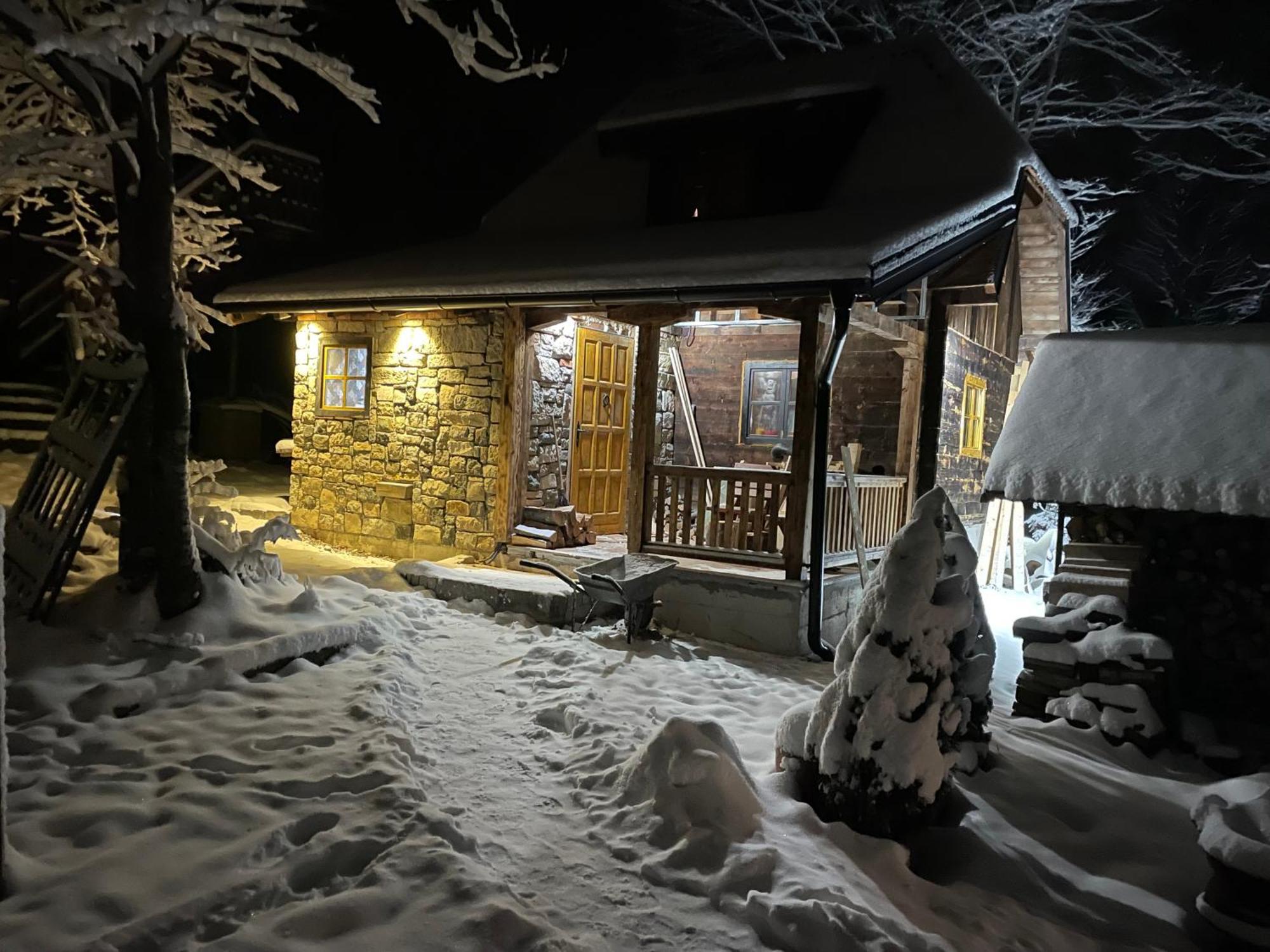 Brvnara Iverak Mokra Gora Buitenkant foto